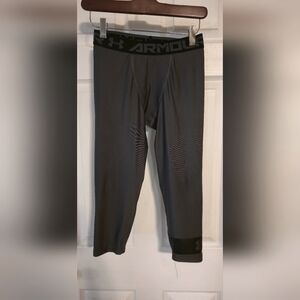 UA Boys Heatgear Capri Leggings